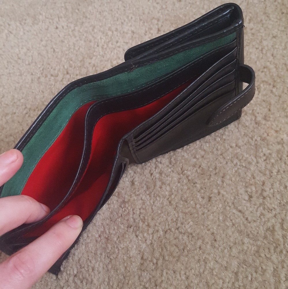 Dooney & Bourke Black Leather Trifold Wallet - Picture 5 of 8